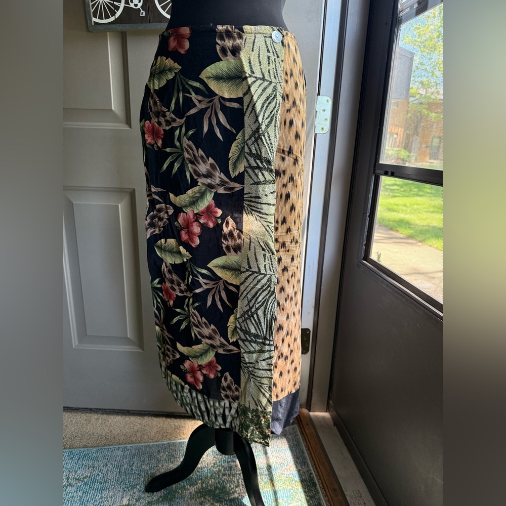Vintage Requirements faux wrap jungle leopard print maxi skirt, size 14 large